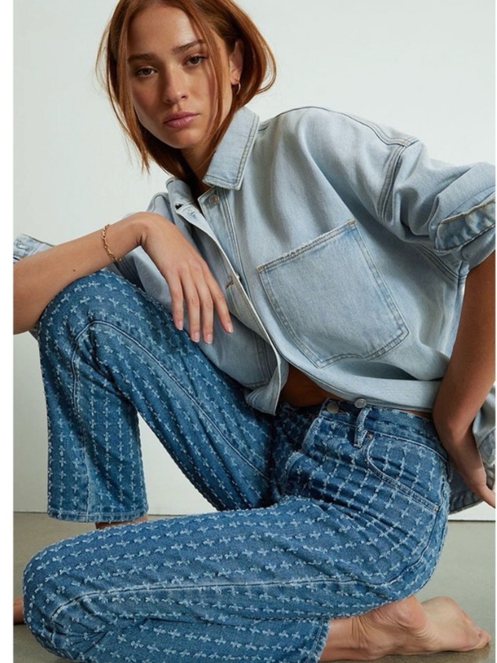 Y2K PacSun Women's Patterned Light and Medium Blue Boyfriend Jeans
